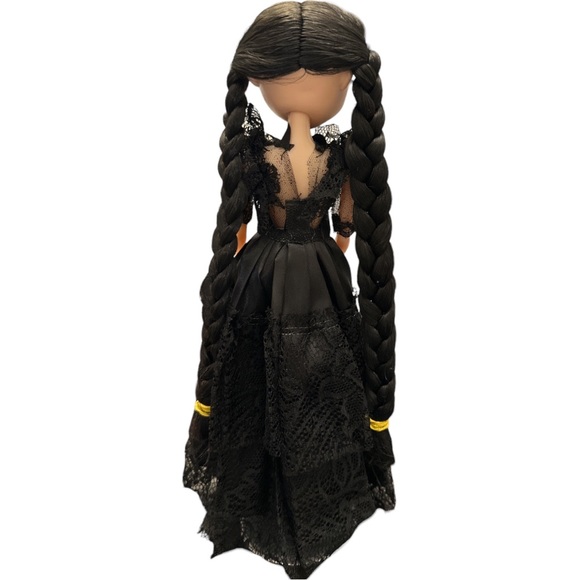 Wednesday Addams/Wednesday doll/Merlina Addams/muñeca Merlina - Picture 2 of 3